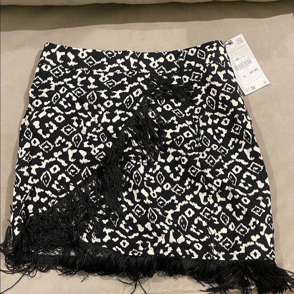 Zara Black and White Fringe Mini Skirt - Picture 2 of 3